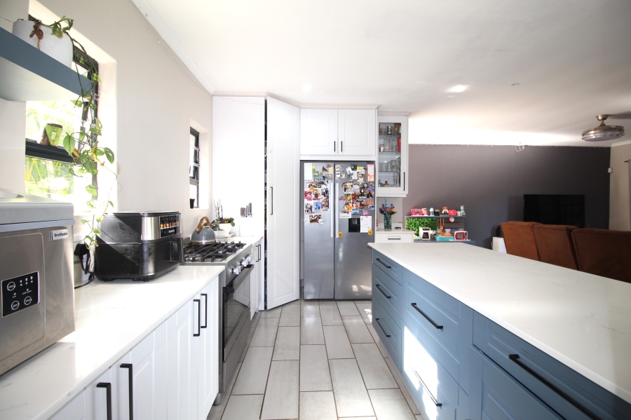 3 Bedroom Property for Sale in Beacon Bay Eastern Cape